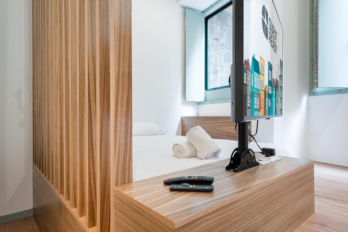 Guestready - A Modern Stay In Downtown ปอร์โต ภายนอก รูปภาพ